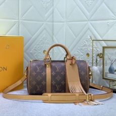 Louis Vuitton Speedy Bags